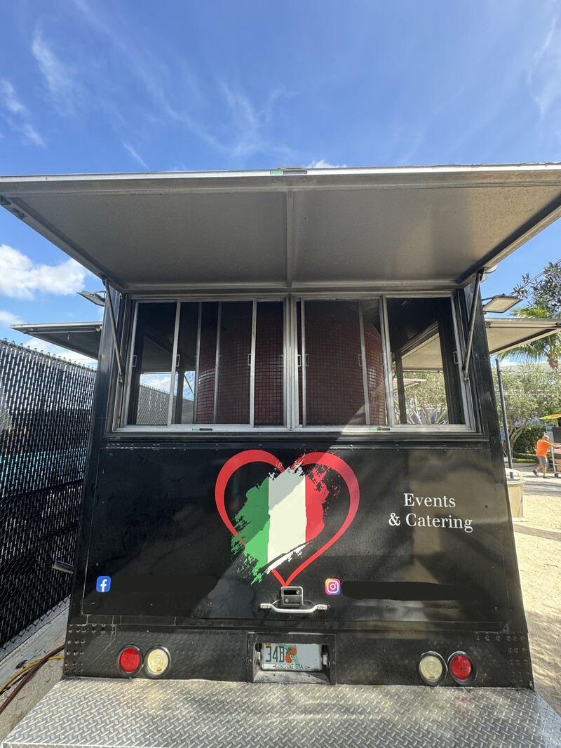 Wood Fired Pizza Truck Rear Rear of Truck