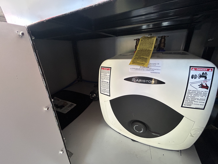 Water Heater and Pump Hot Water Heater